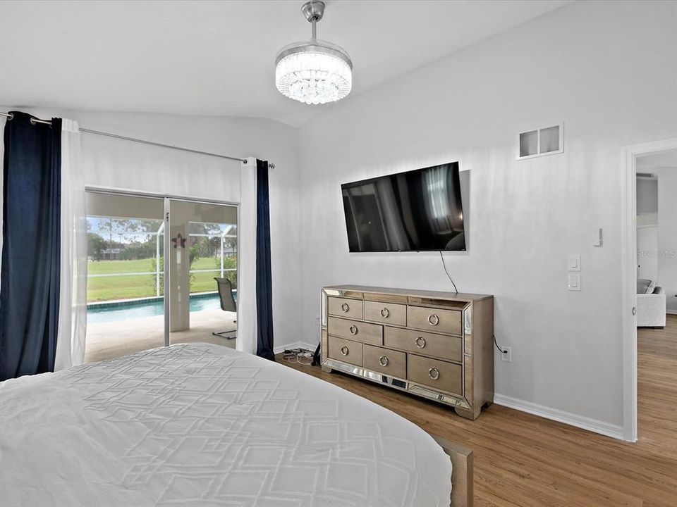 For Rent: $2,700 (3 beds, 2 baths, 1617 Square Feet)