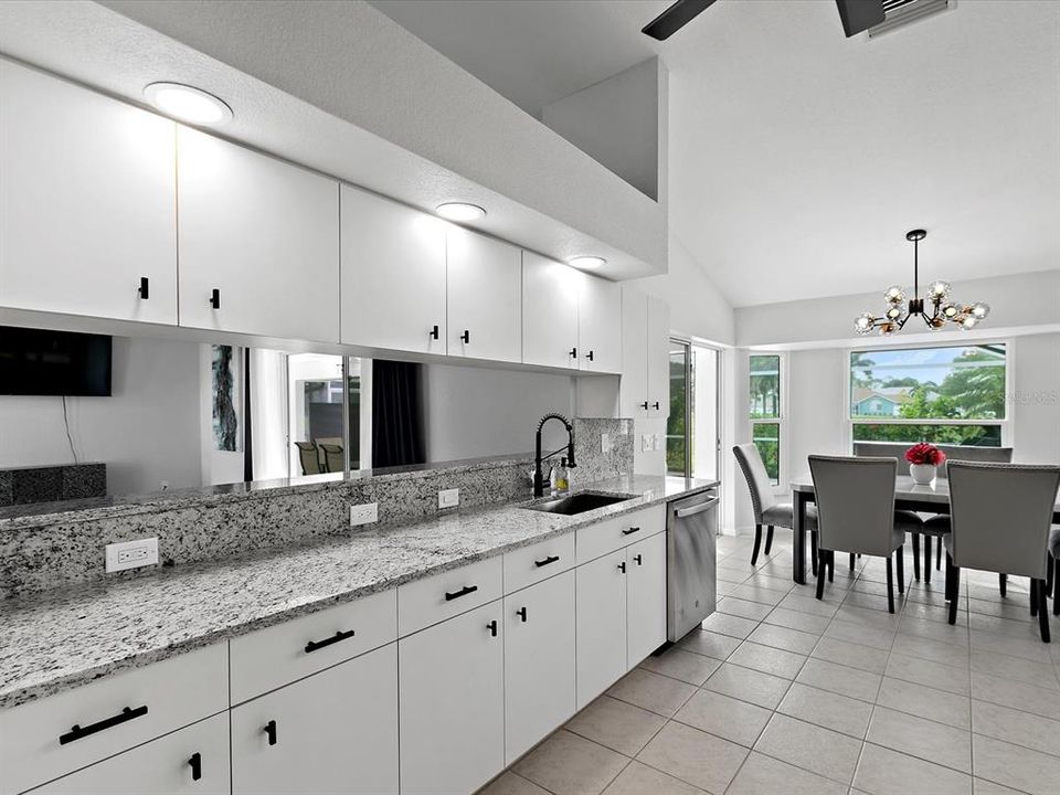 For Rent: $2,700 (3 beds, 2 baths, 1617 Square Feet)