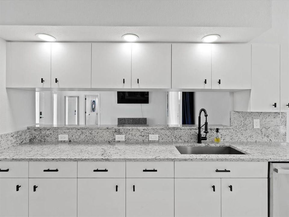 For Rent: $2,700 (3 beds, 2 baths, 1617 Square Feet)