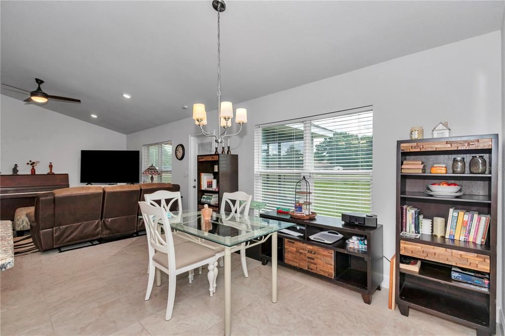 For Sale: $314,000 (3 beds, 2 baths, 1725 Square Feet)