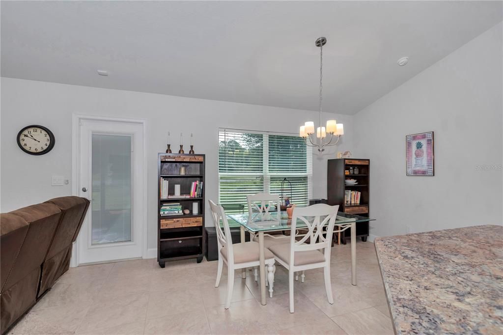 For Sale: $314,000 (3 beds, 2 baths, 1725 Square Feet)