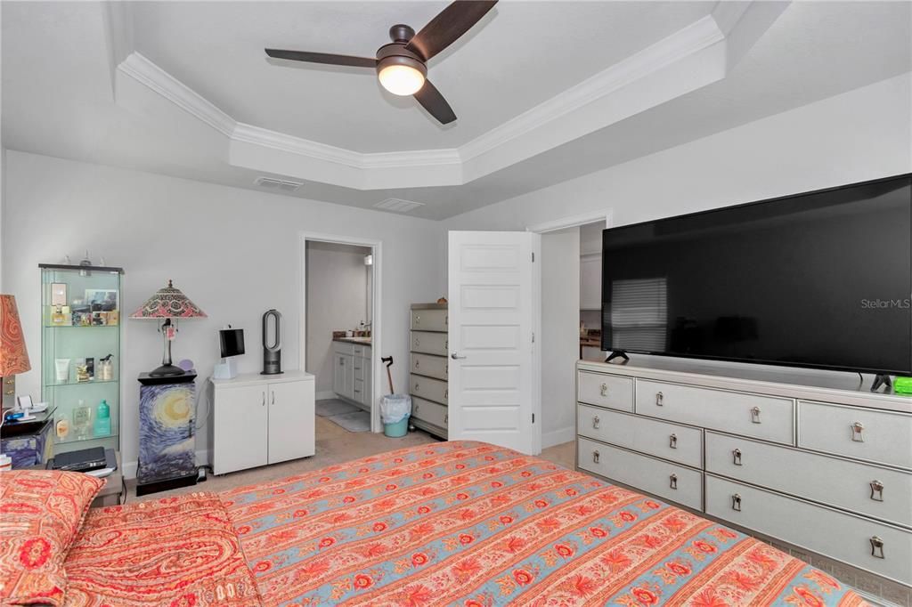 For Sale: $314,000 (3 beds, 2 baths, 1725 Square Feet)