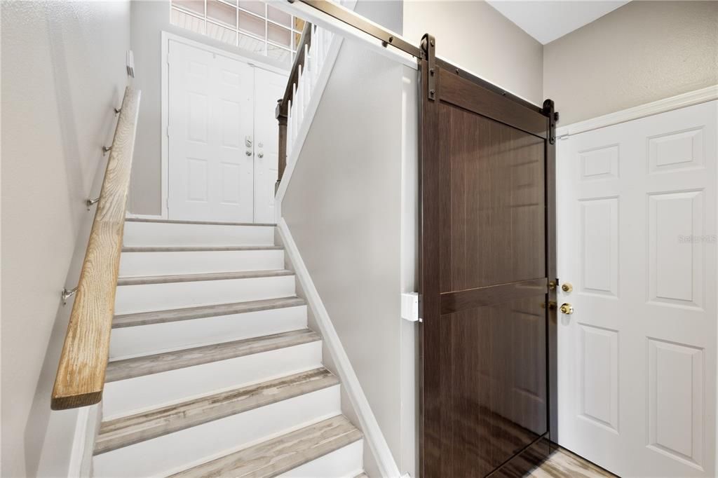 En Venta: $725,000 (5 camas, 4 baños, 3526 Pies cuadrados)