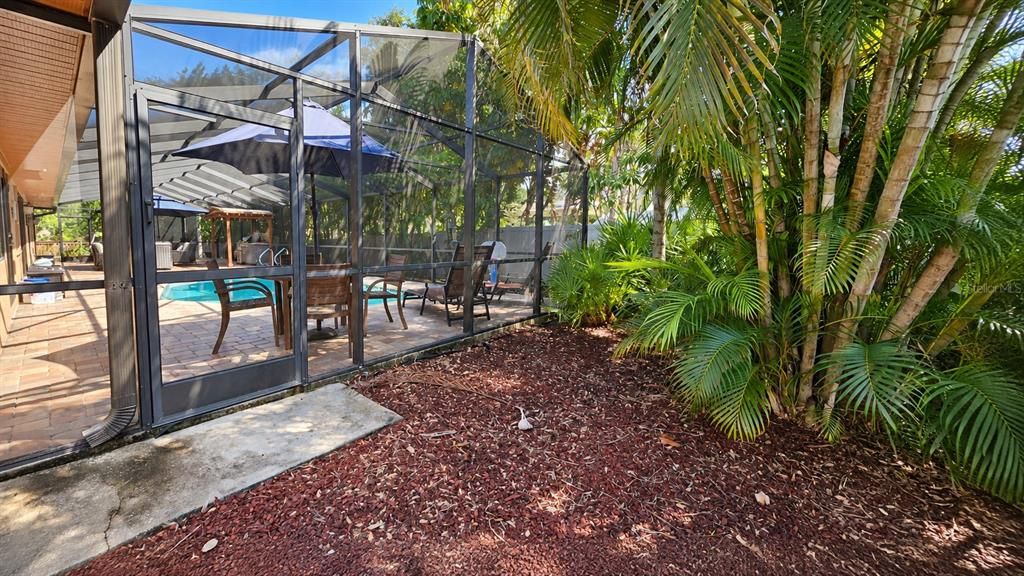 For Sale: $674,900 (4 beds, 2 baths, 2228 Square Feet)