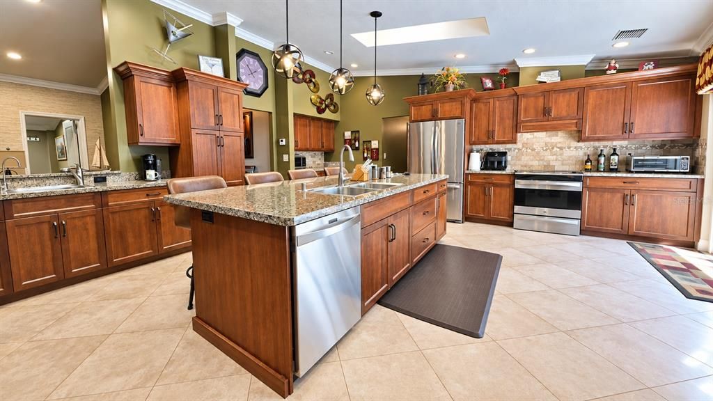 For Sale: $674,900 (4 beds, 2 baths, 2228 Square Feet)