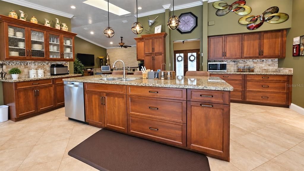 For Sale: $674,900 (4 beds, 2 baths, 2228 Square Feet)
