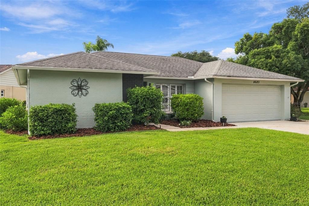For Sale: $282,000 (2 beds, 2 baths, 1268 Square Feet)