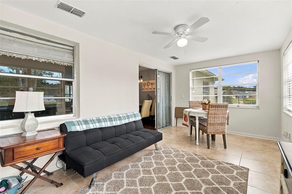 For Sale: $282,000 (2 beds, 2 baths, 1268 Square Feet)