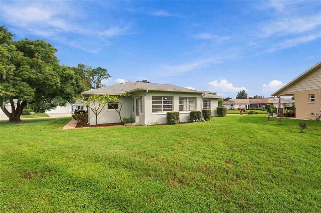 For Sale: $282,000 (2 beds, 2 baths, 1268 Square Feet)