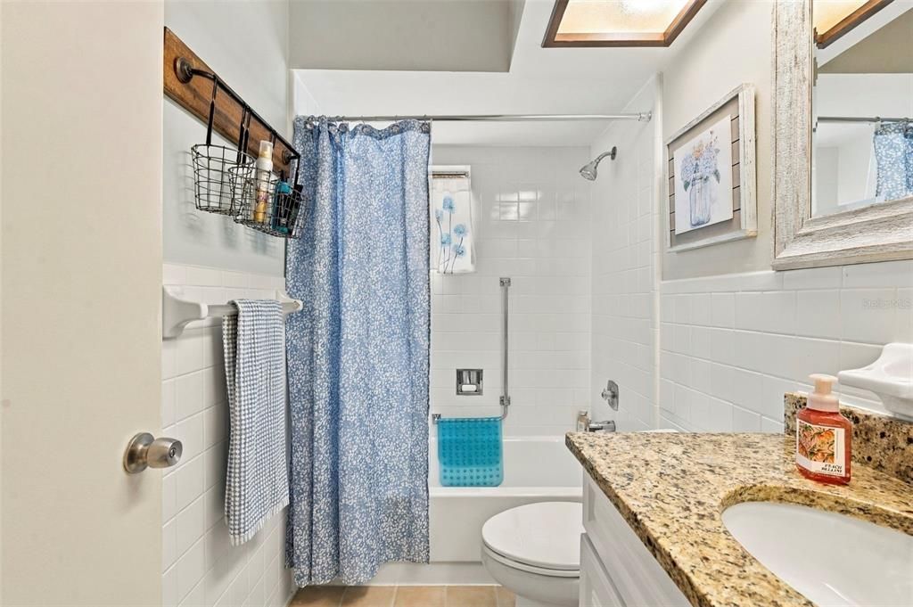 For Sale: $282,000 (2 beds, 2 baths, 1268 Square Feet)