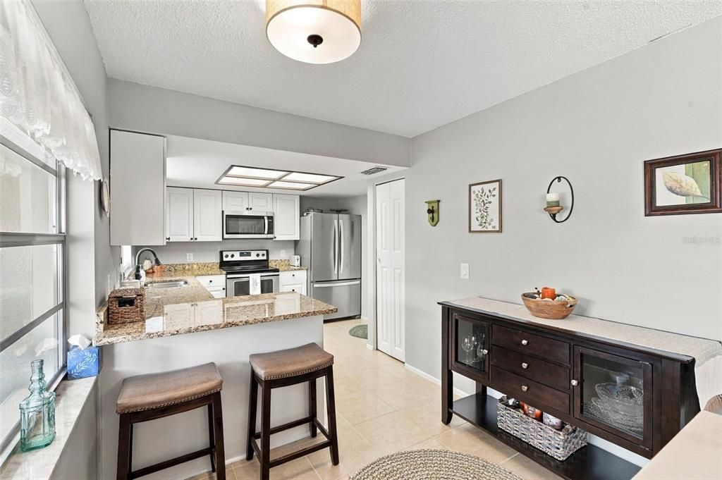For Sale: $282,000 (2 beds, 2 baths, 1268 Square Feet)