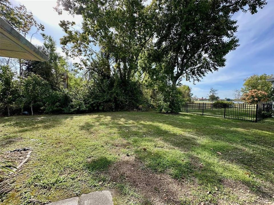 For Rent: $1,950 (3 beds, 2 baths, 1740 Square Feet)