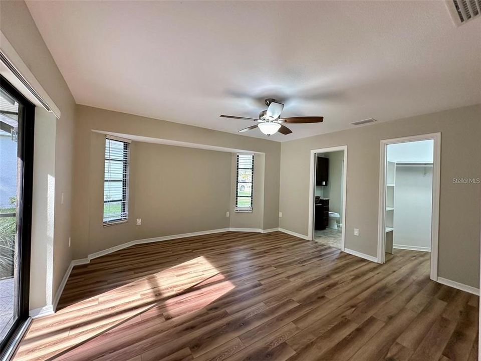 For Rent: $1,950 (3 beds, 2 baths, 1740 Square Feet)