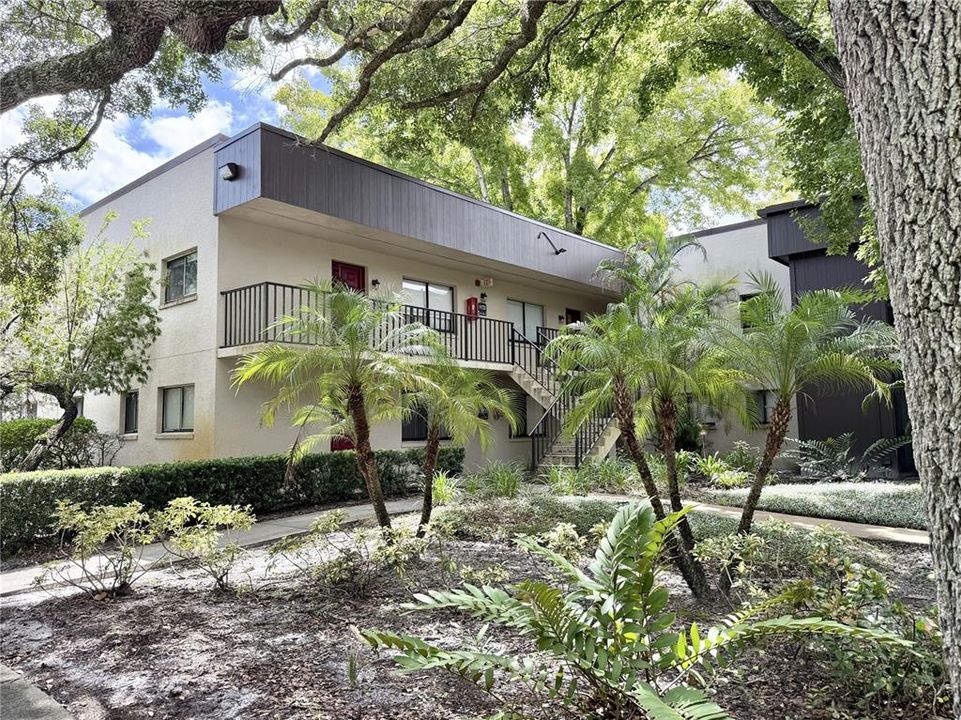For Rent: $1,700 (2 beds, 2 baths, 960 Square Feet)