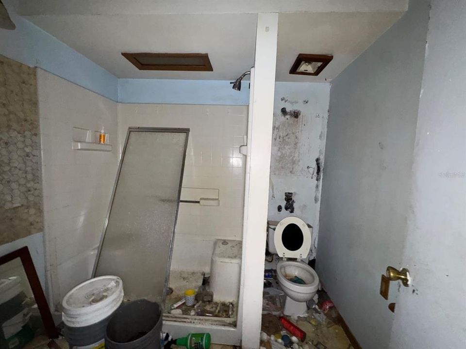 For Sale: $25,500 (2 beds, 2 baths, 630 Square Feet)