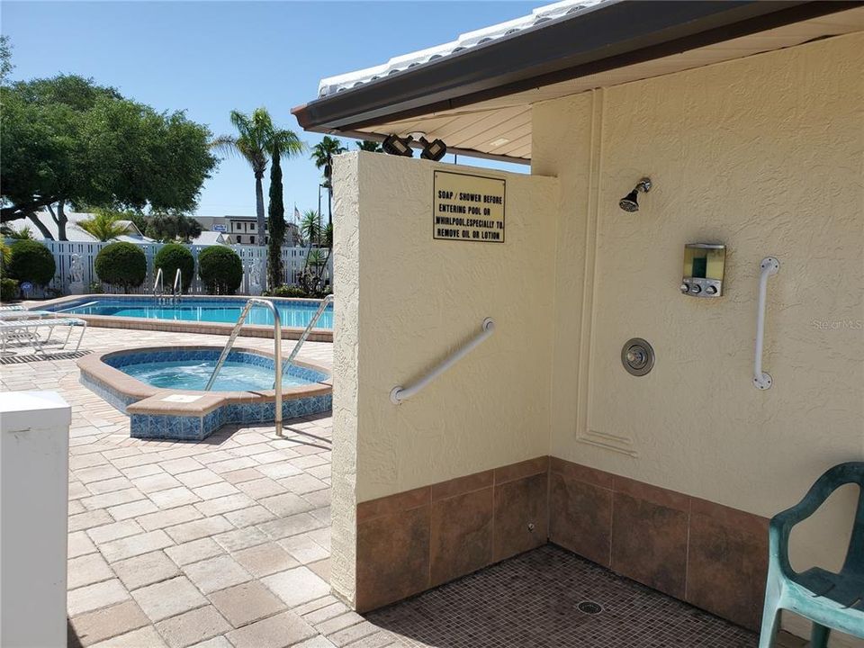 En Venta: $332,300 (2 camas, 2 baños, 1742 Pies cuadrados)
