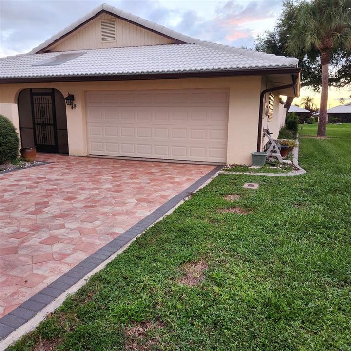 En Venta: $332,300 (2 camas, 2 baños, 1742 Pies cuadrados)