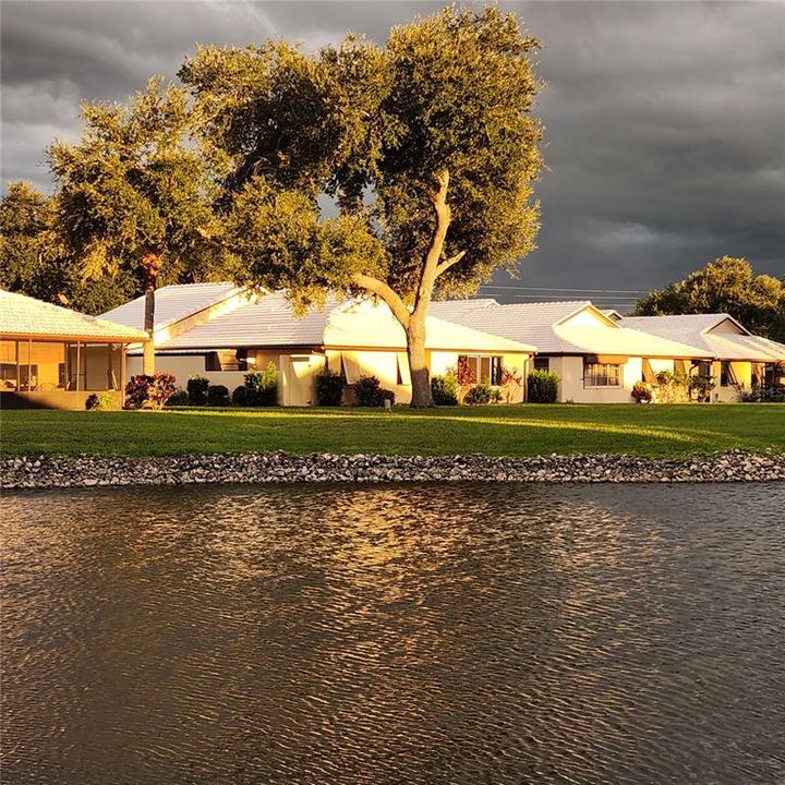 En Venta: $332,300 (2 camas, 2 baños, 1742 Pies cuadrados)