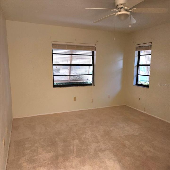 En Venta: $332,300 (2 camas, 2 baños, 1742 Pies cuadrados)