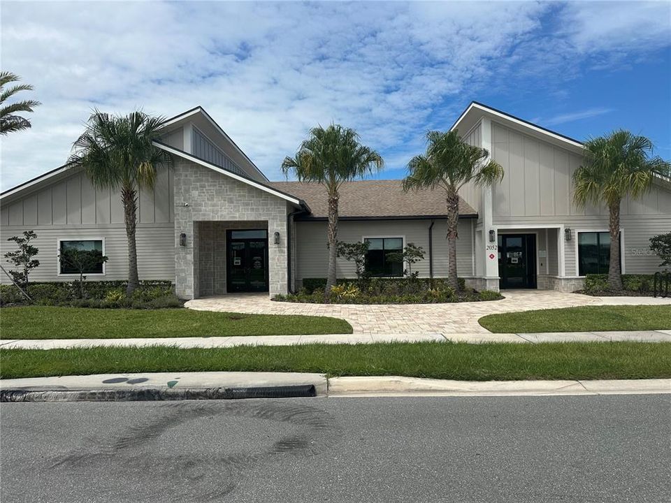 For Sale: $475,900 (4 beds, 3 baths, 2115 Square Feet)