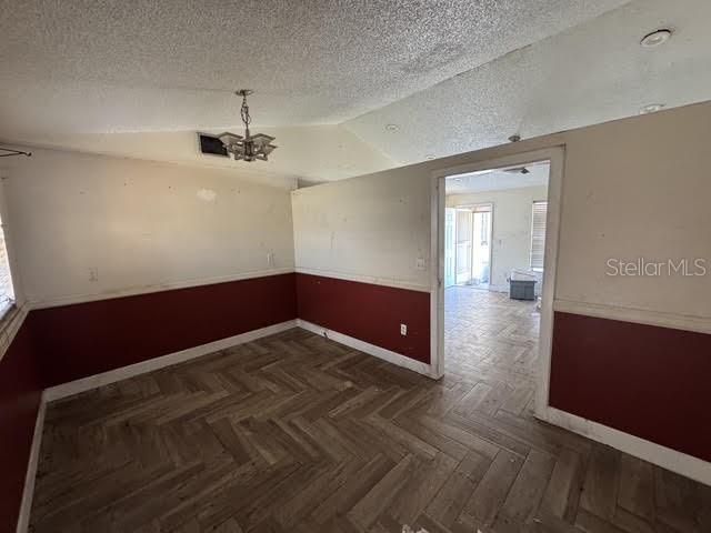 For Sale: $174,900 (3 beds, 2 baths, 1283 Square Feet)