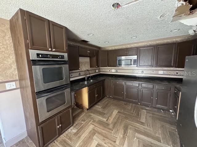 For Sale: $174,900 (3 beds, 2 baths, 1283 Square Feet)