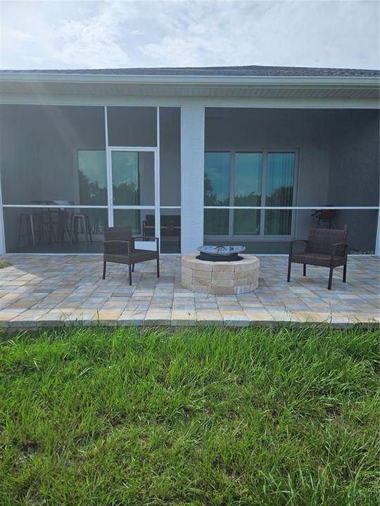 For Rent: $3,000 (3 beds, 2 baths, 1528 Square Feet)