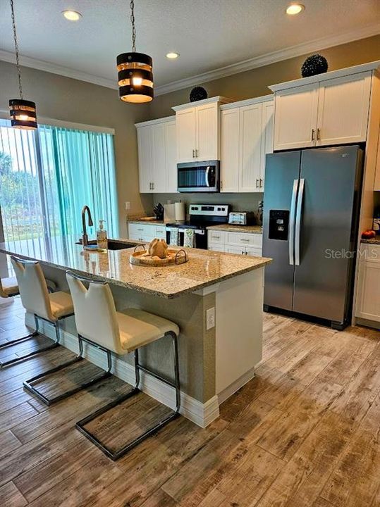 For Rent: $3,000 (3 beds, 2 baths, 1528 Square Feet)