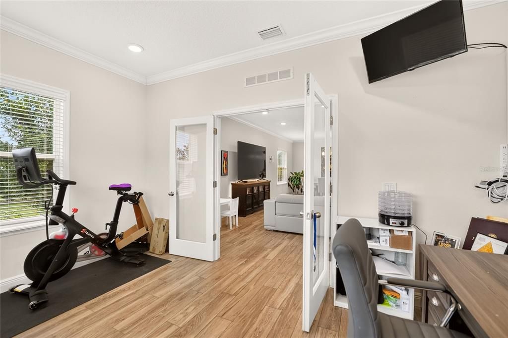 En Venta: $649,000 (4 camas, 3 baños, 2926 Pies cuadrados)