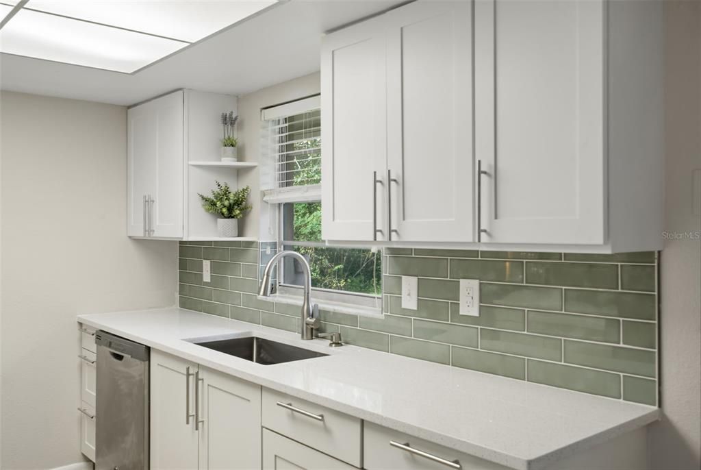 For Sale: $380,000 (3 beds, 2 baths, 1296 Square Feet)
