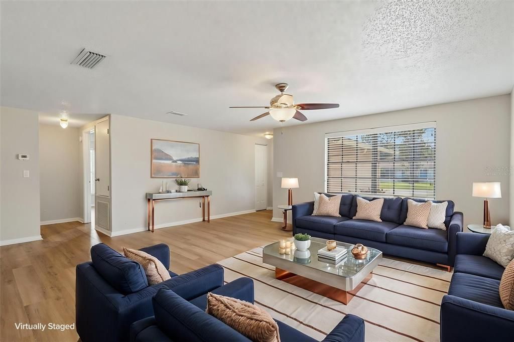 For Sale: $380,000 (3 beds, 2 baths, 1296 Square Feet)