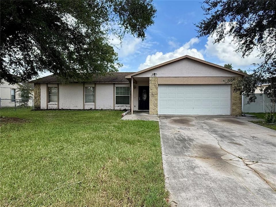 For Sale: $179,900 (4 beds, 2 baths, 1410 Square Feet)