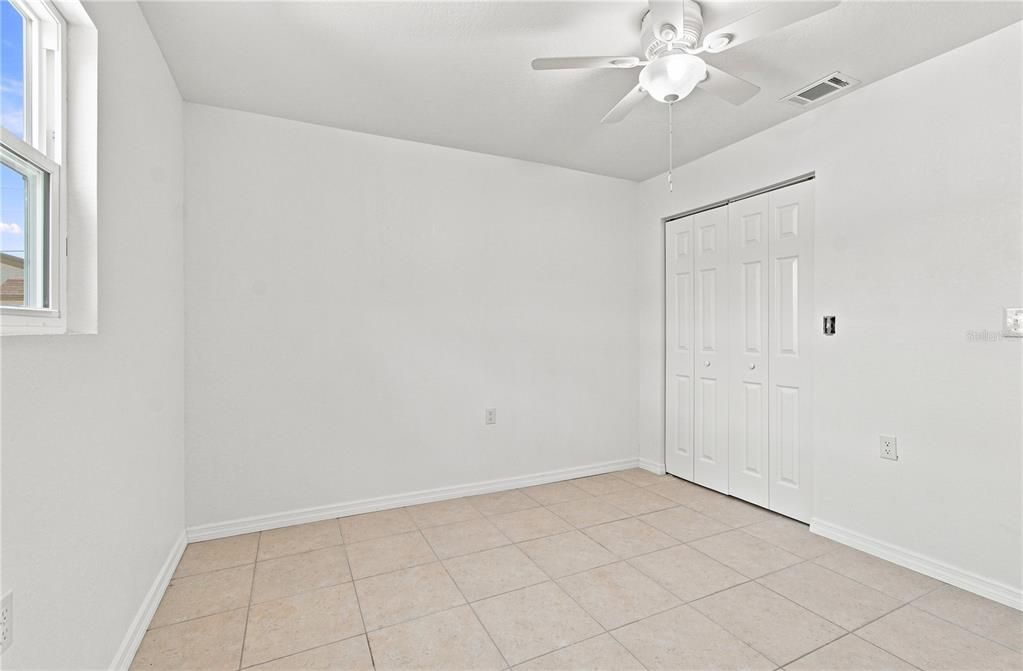 For Sale: $125,000 (2 beds, 2 baths, 864 Square Feet)
