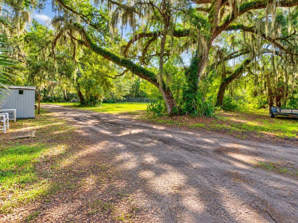 For Sale: $599,999 (4 beds, 4 baths, 2400 Square Feet)