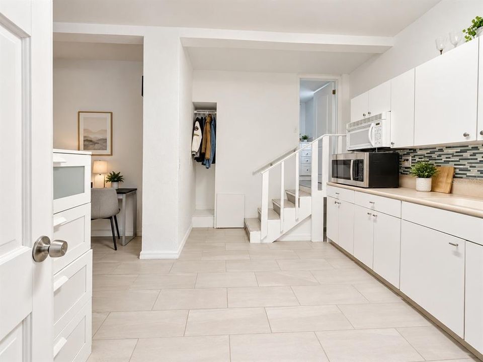 For Sale: $599,999 (4 beds, 4 baths, 2400 Square Feet)