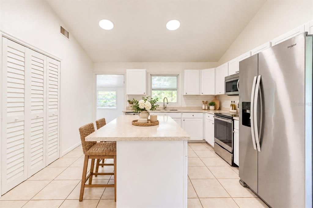 For Sale: $599,999 (4 beds, 4 baths, 2400 Square Feet)
