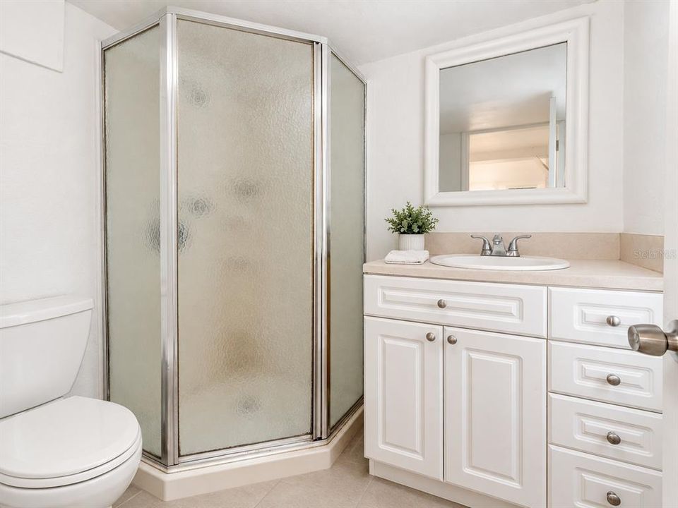 For Sale: $599,999 (4 beds, 4 baths, 2400 Square Feet)