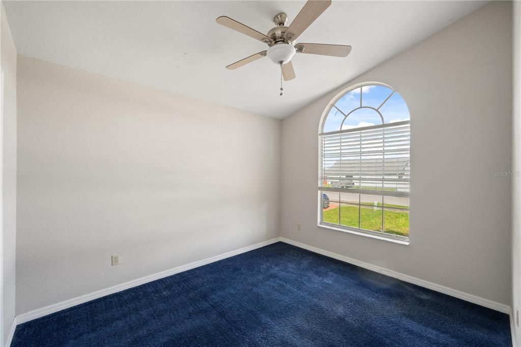 For Sale: $341,500 (4 beds, 2 baths, 1420 Square Feet)