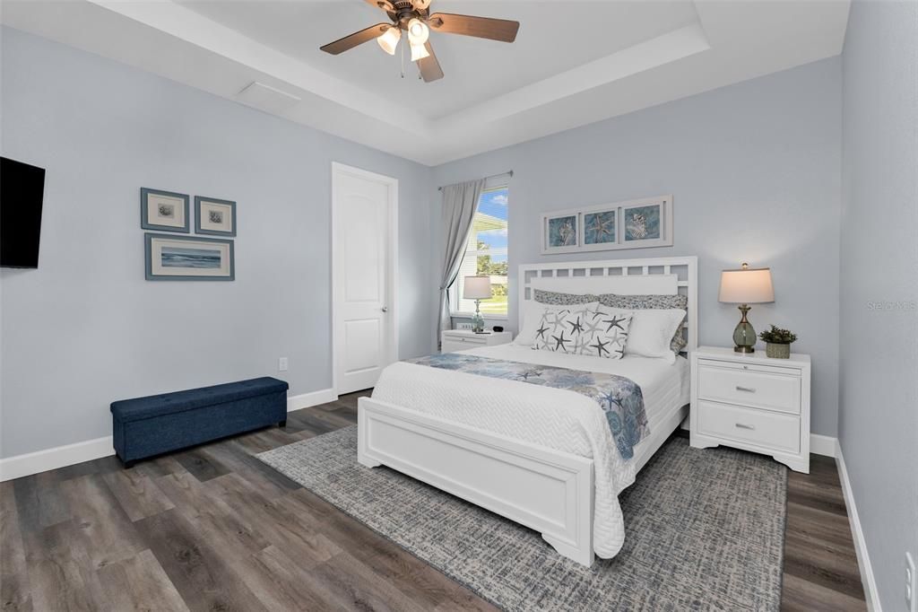 For Sale: $599,000 (3 beds, 2 baths, 1996 Square Feet)