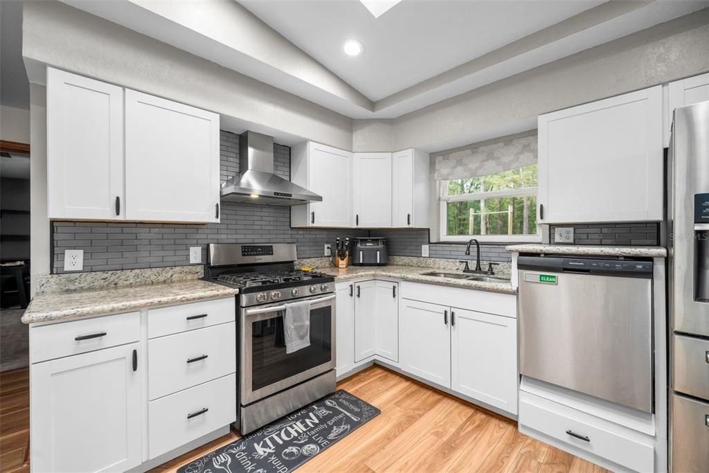 En Venta: $379,000 (3 camas, 2 baños, 1531 Pies cuadrados)
