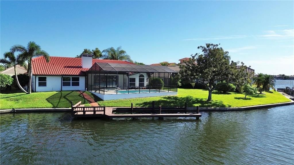 En Venta: $1,219,900 (3 camas, 2 baños, 2302 Pies cuadrados)