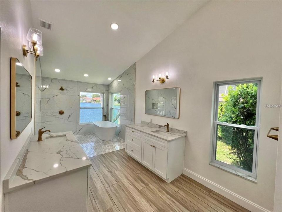 En Venta: $1,219,900 (3 camas, 2 baños, 2302 Pies cuadrados)