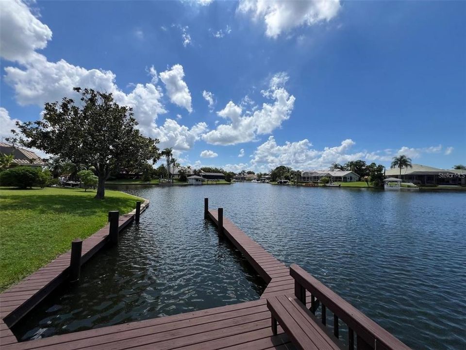 En Venta: $1,219,900 (3 camas, 2 baños, 2302 Pies cuadrados)