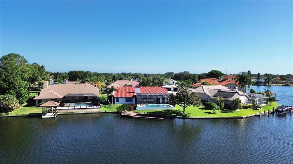 En Venta: $1,219,900 (3 camas, 2 baños, 2302 Pies cuadrados)