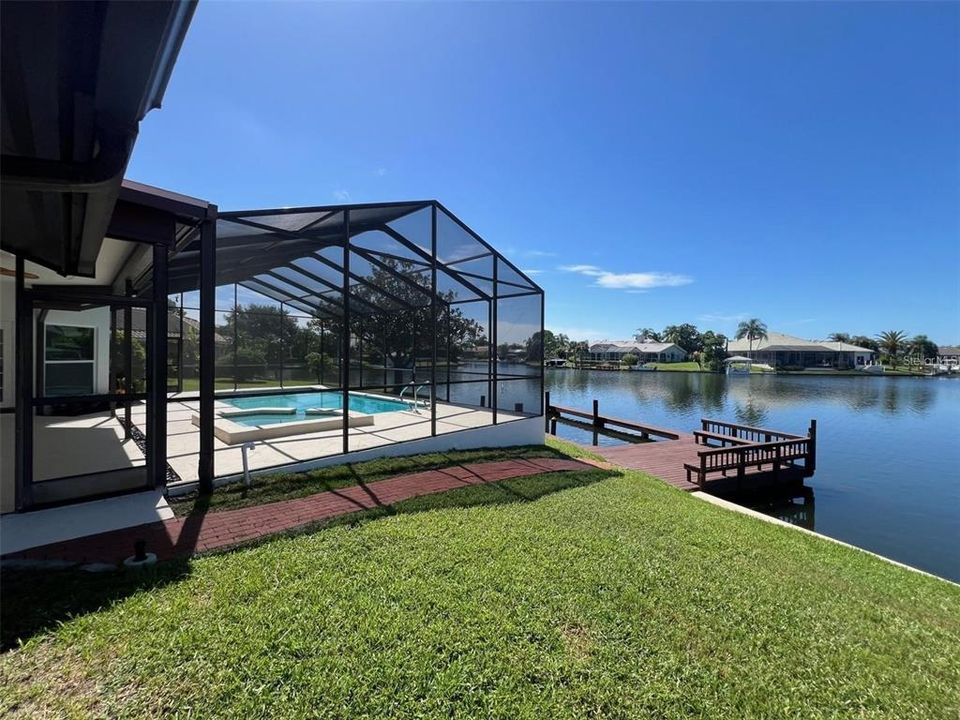 En Venta: $1,219,900 (3 camas, 2 baños, 2302 Pies cuadrados)