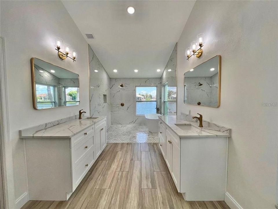 En Venta: $1,219,900 (3 camas, 2 baños, 2302 Pies cuadrados)