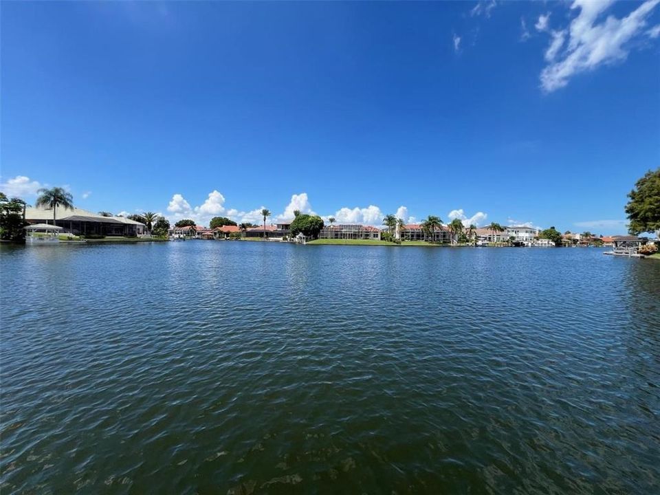 En Venta: $1,219,900 (3 camas, 2 baños, 2302 Pies cuadrados)
