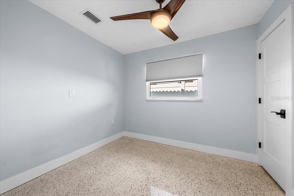 En Venta: $445,000 (2 camas, 2 baños, 986 Pies cuadrados)