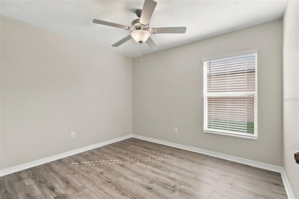 For Sale: $345,000 (4 beds, 2 baths, 1850 Square Feet)