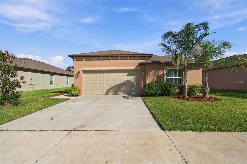 For Sale: $345,000 (4 beds, 2 baths, 1850 Square Feet)